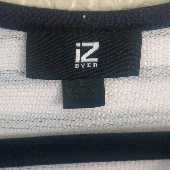 Slimming Striped Peplum top - Picture 2 of 3